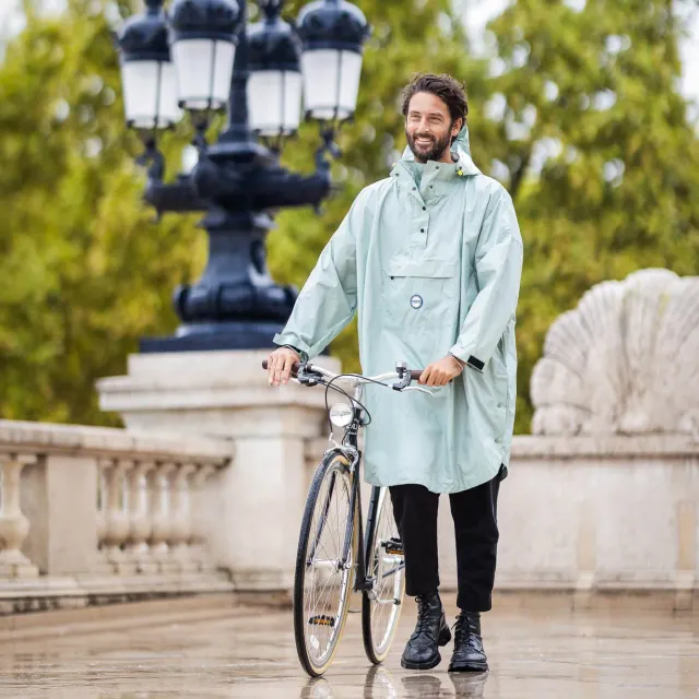 Le Temps des Grenouilles Genève poncho vélo léger 350g