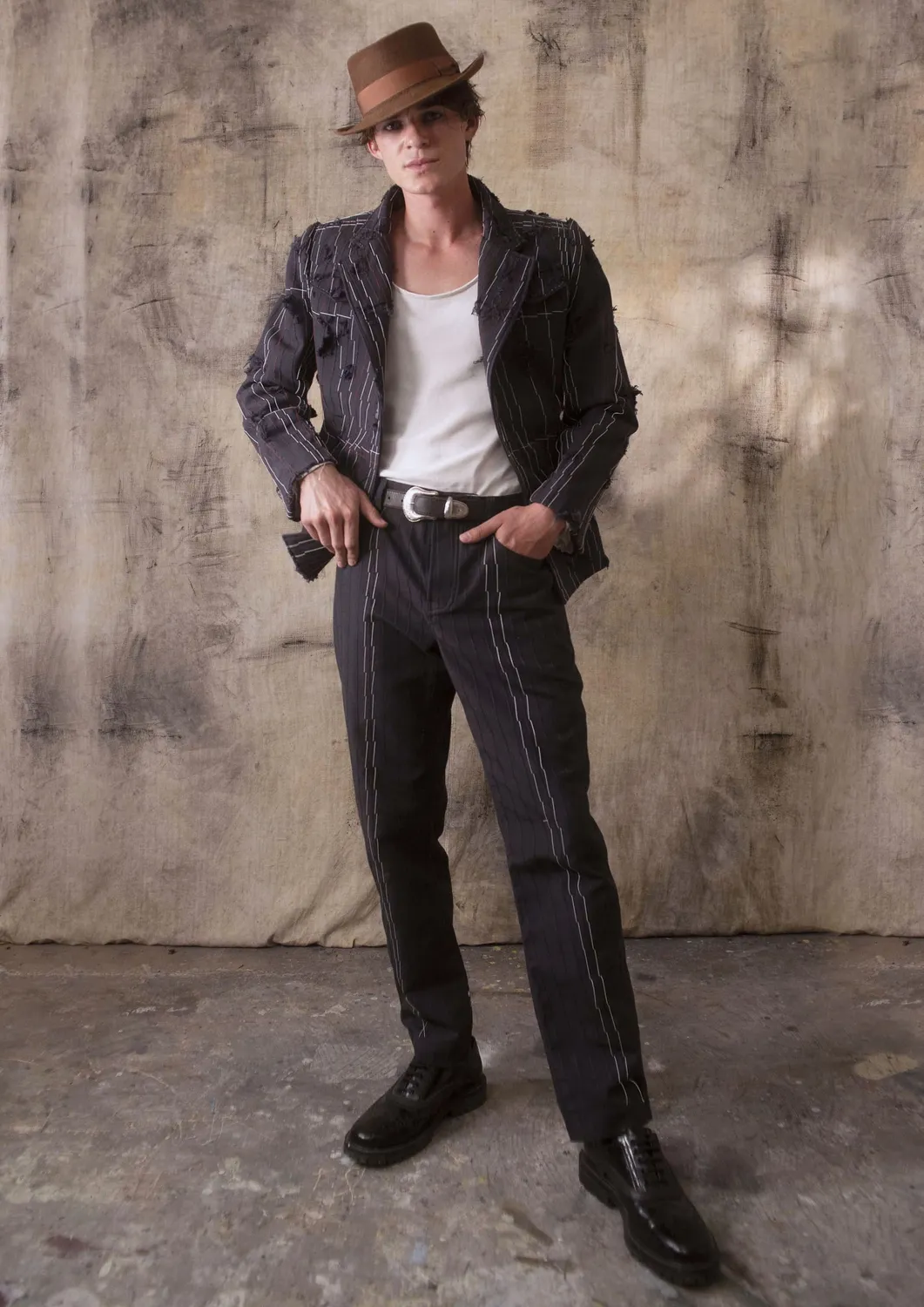 Paolo Leduc Unfinished Tailor veste tailleur déconstruite