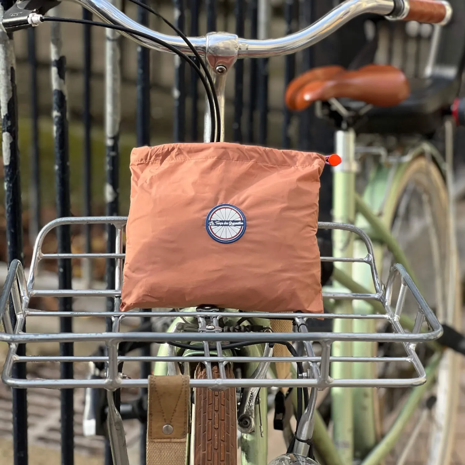 Le Temps des Grenouilles Dublin poncho vélo pluie recyclé