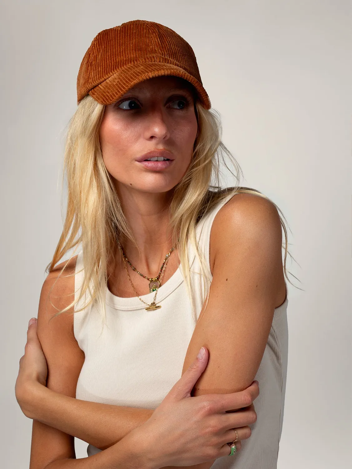 Cotelé Paris Côtelé Camel casquette velours camel