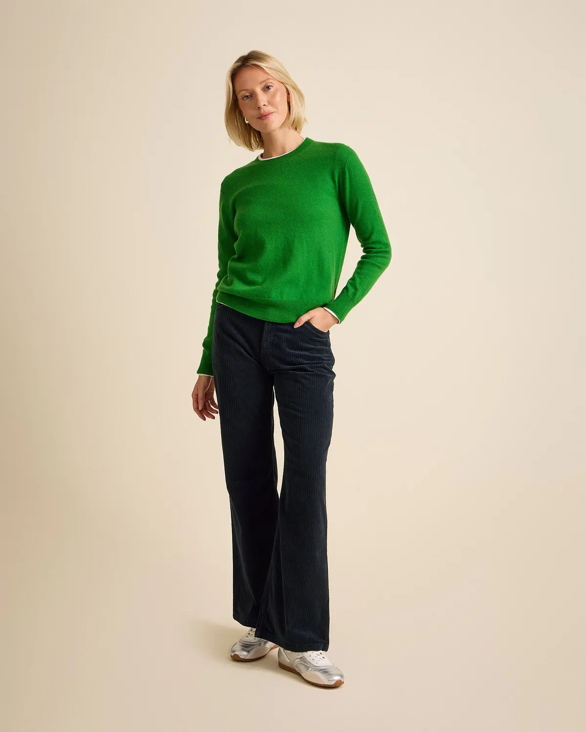 Cotelé Paris Flare pantalon femme navy velours