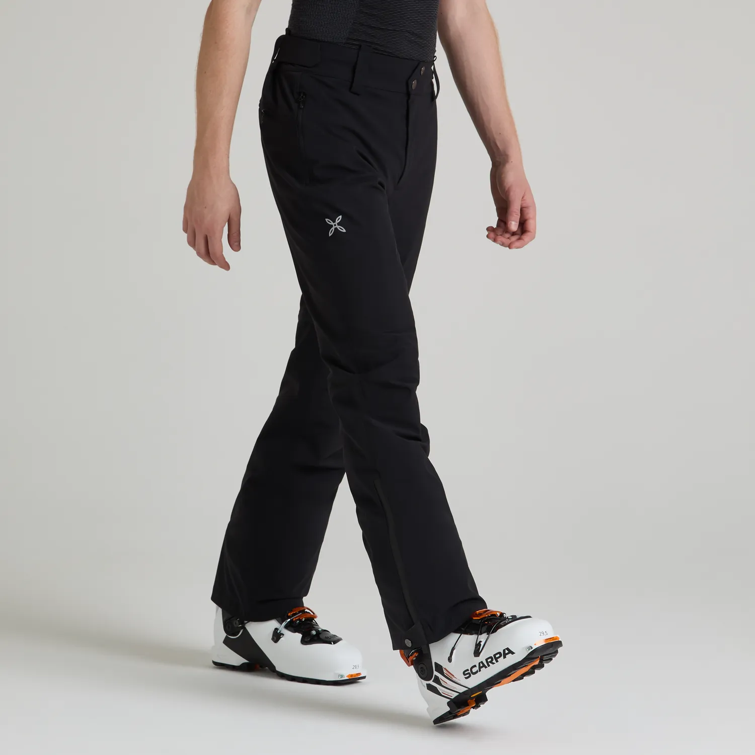 Montura Ski More 2 pantalon ski noir isolé imperméable