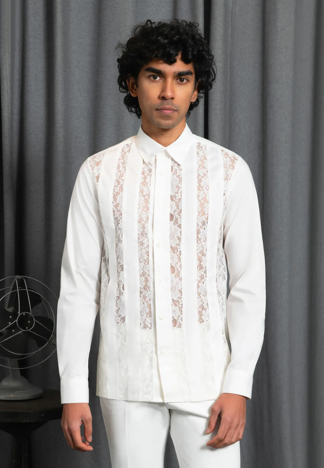 Pierre Talamon Camargue chemise blanche dentelle