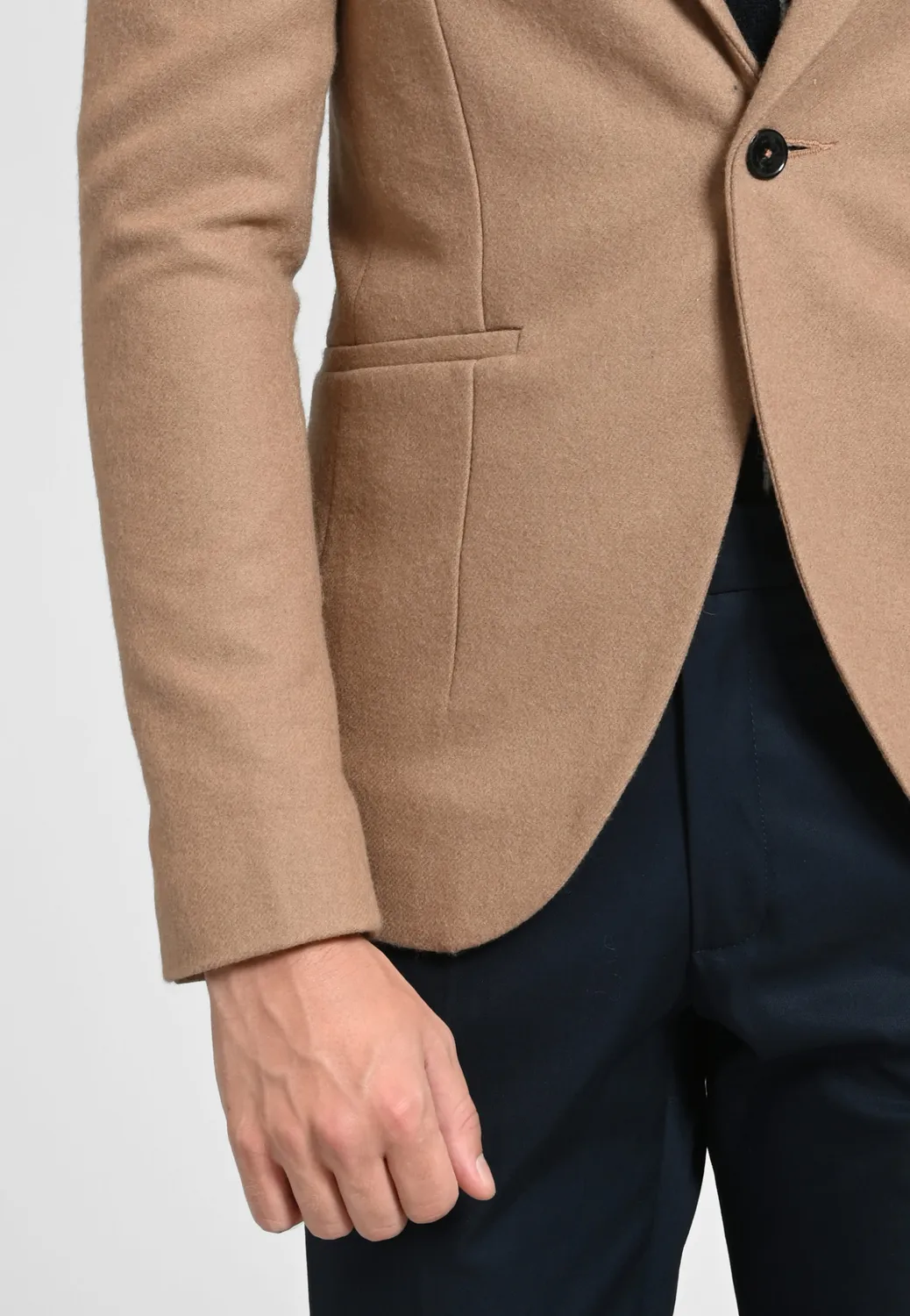 Pierre Talamon Bicolore veste camel élégante