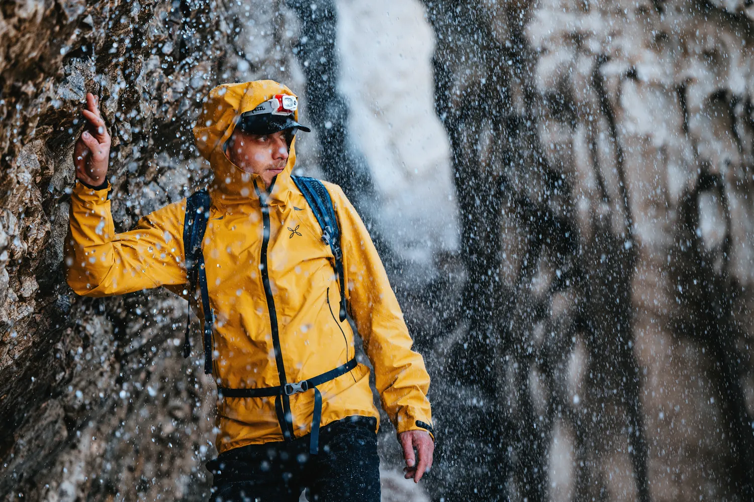 Montura Magica GTX Pro veste gore-tex mustard