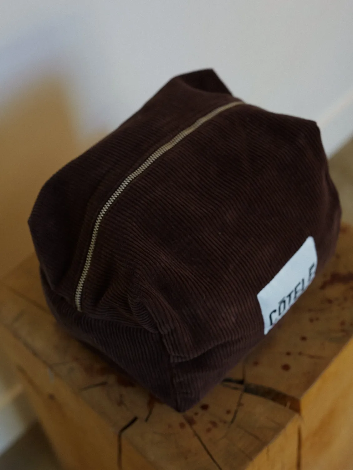 Cotelé Paris trousse de toilette chocolat coton bio