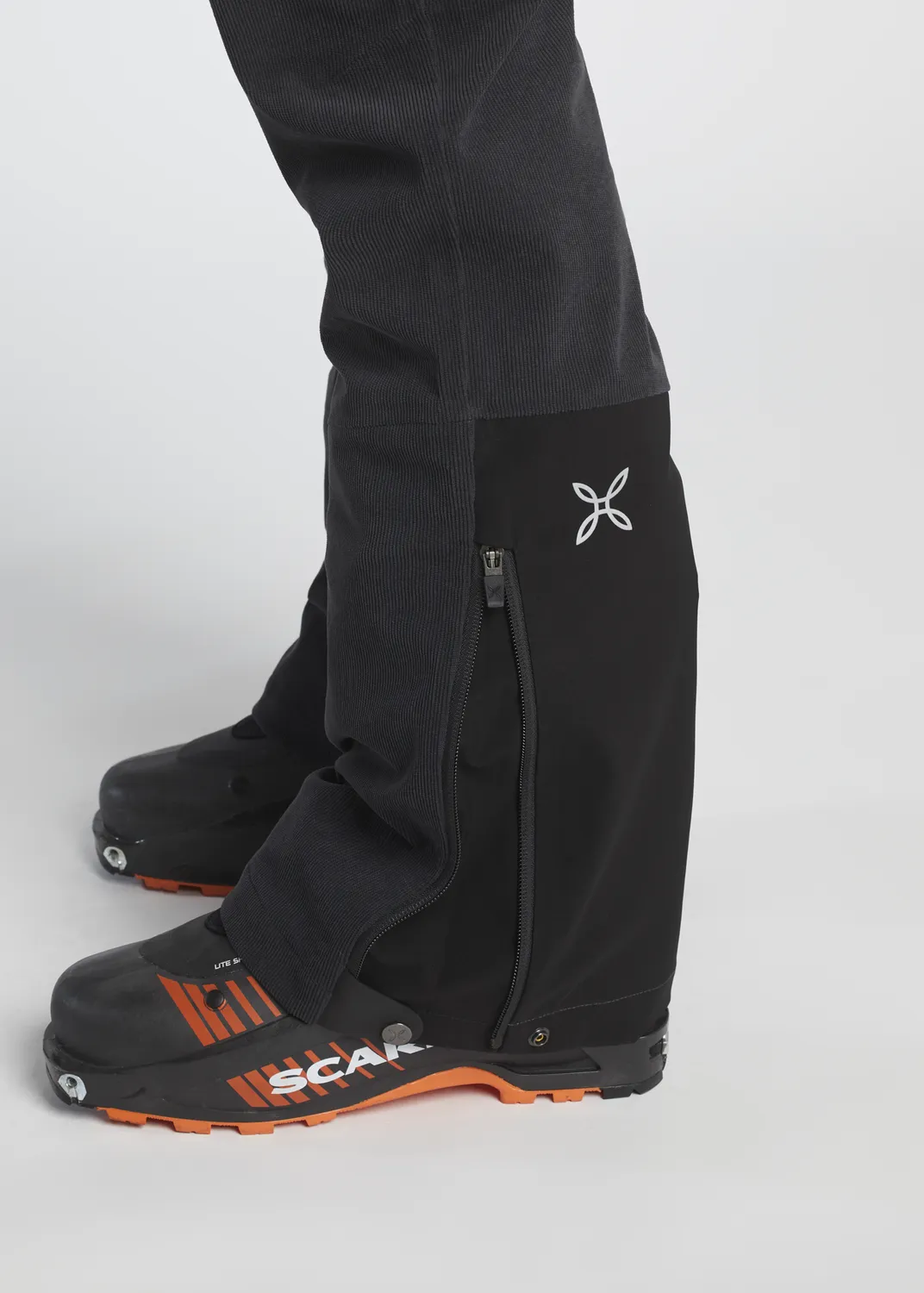 Montura Arosa Corduroy pantalon ski bleu marine imperméable