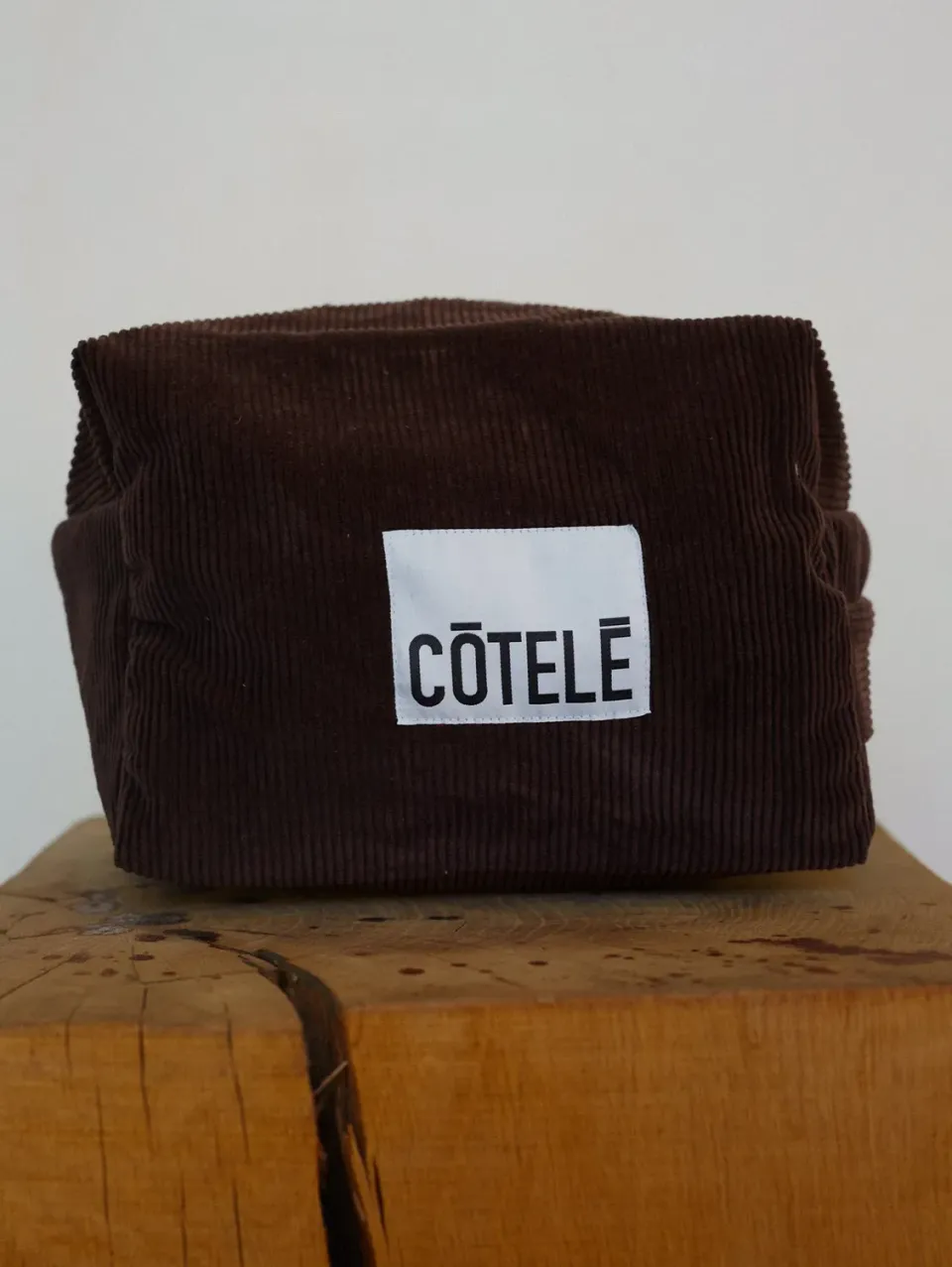 Cotelé Paris trousse de toilette chocolat coton bio