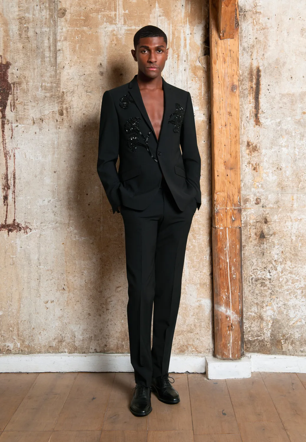 Pierre Talamon Costume noir brodé homme cérémonie
