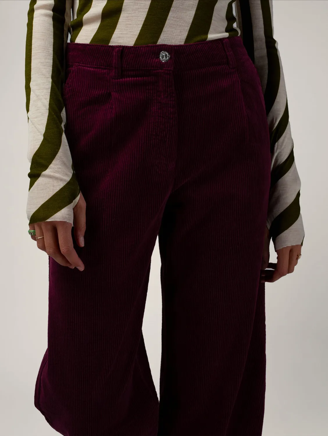 Cotelé Paris Jane pantalon navy taille haute