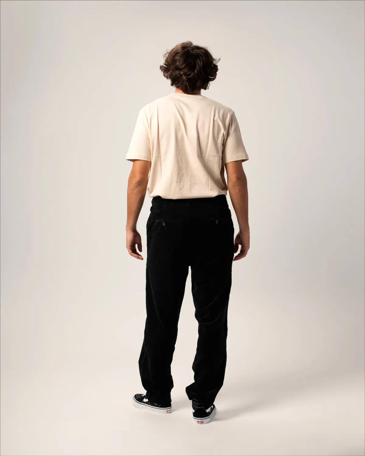 Cotelé Paris Pince pantalon homme noir velours bio