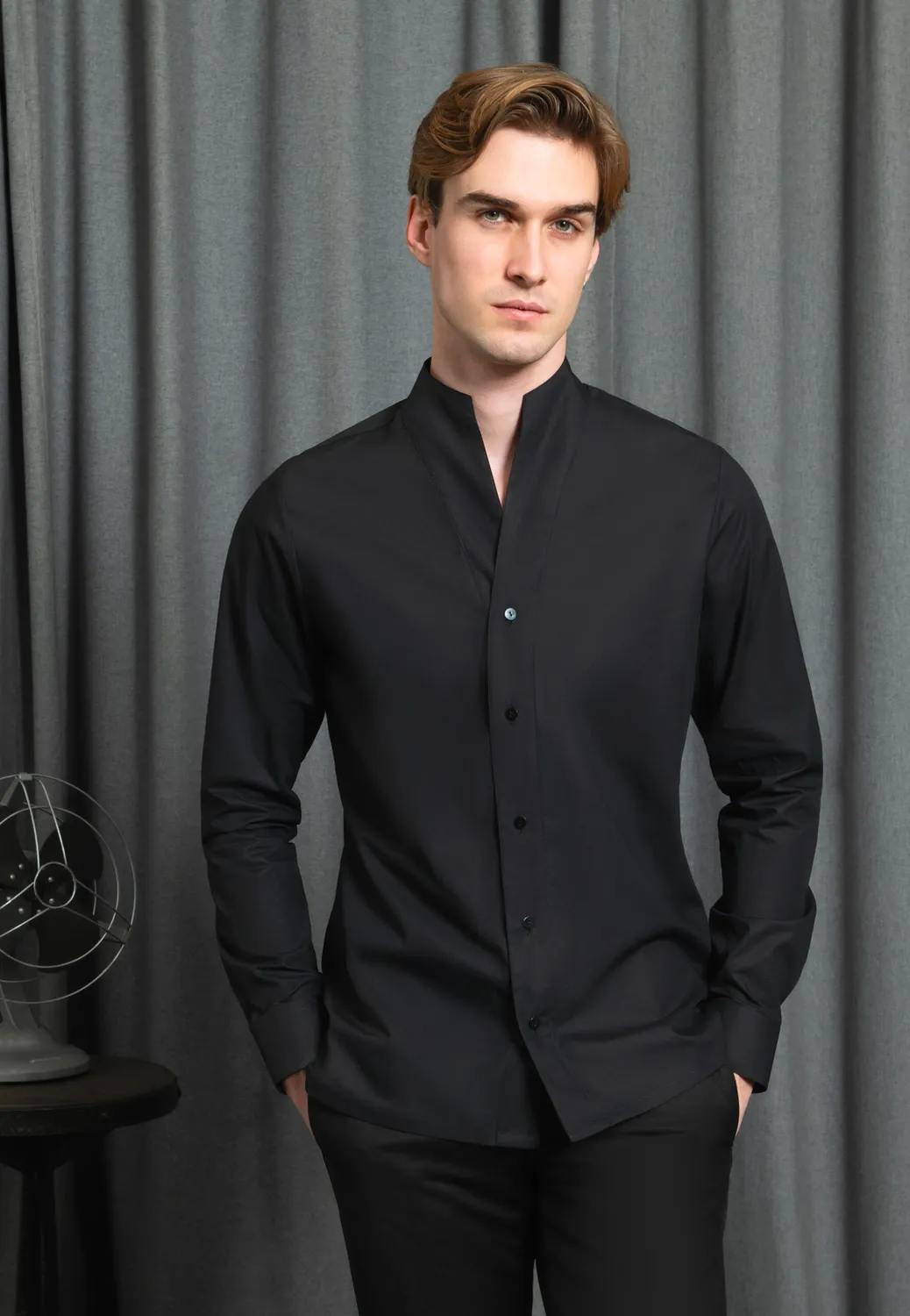 Pierre Talamon col montant chemise noire coton