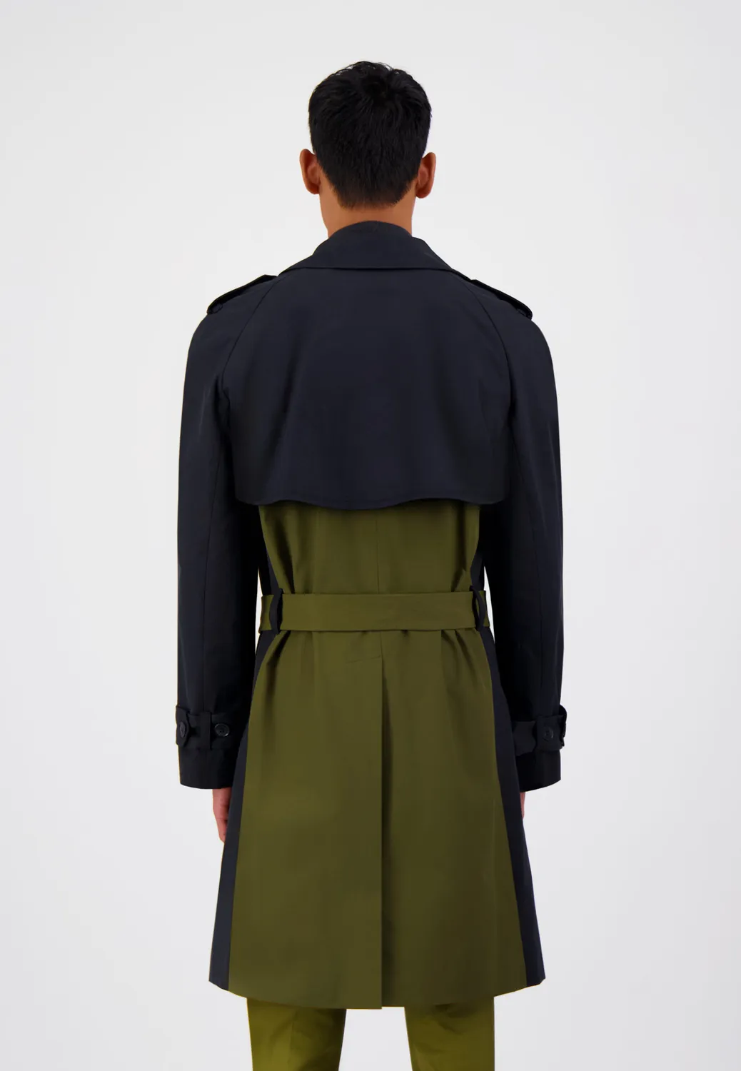 Pierre Talamon trench kaki noir coupe droite