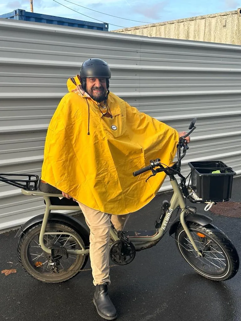 Le Temps des Grenouilles Cap Breton Cape de Pluie Vélo