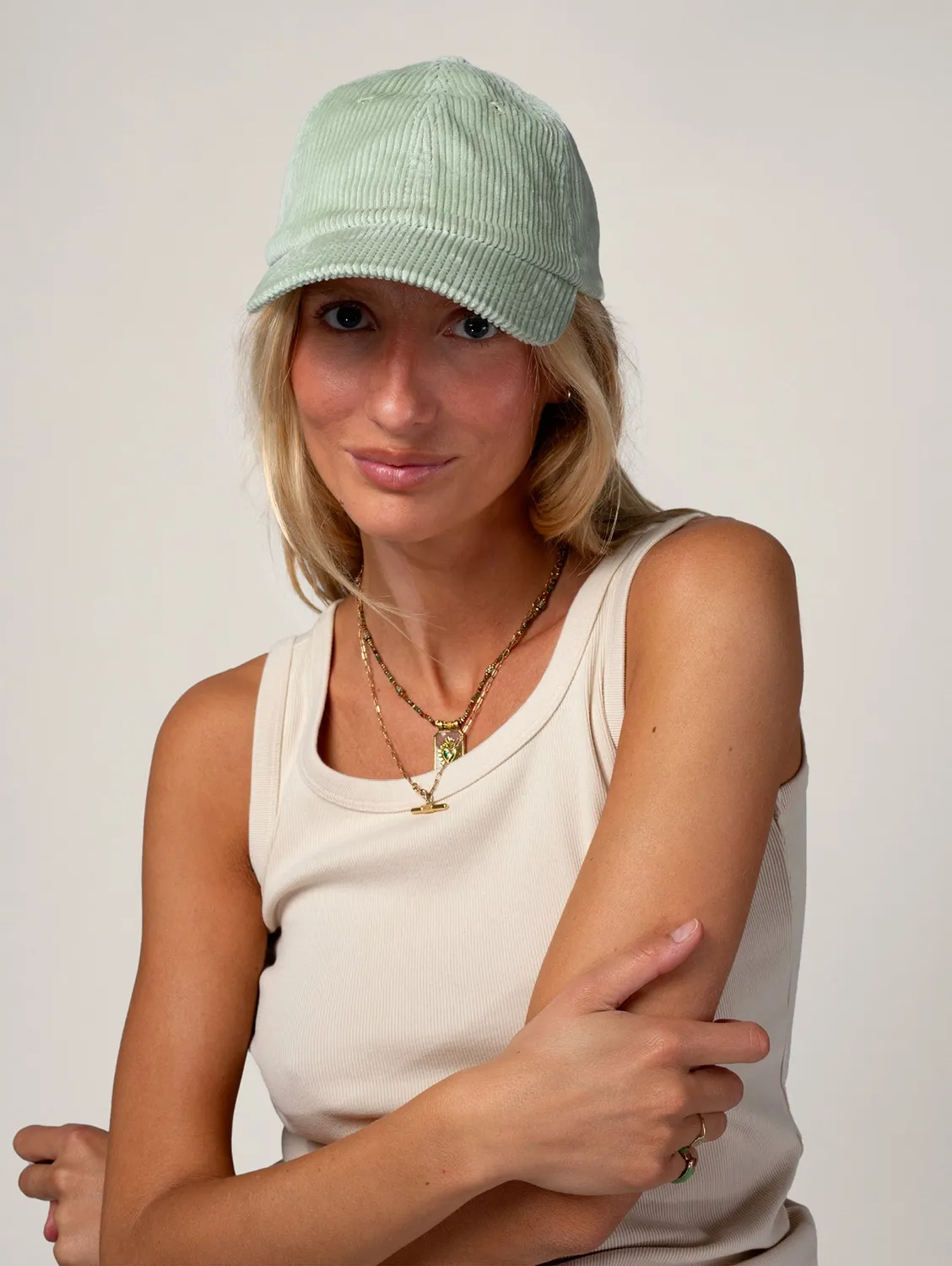 Cotelé Paris casquette velours vert pastel coton