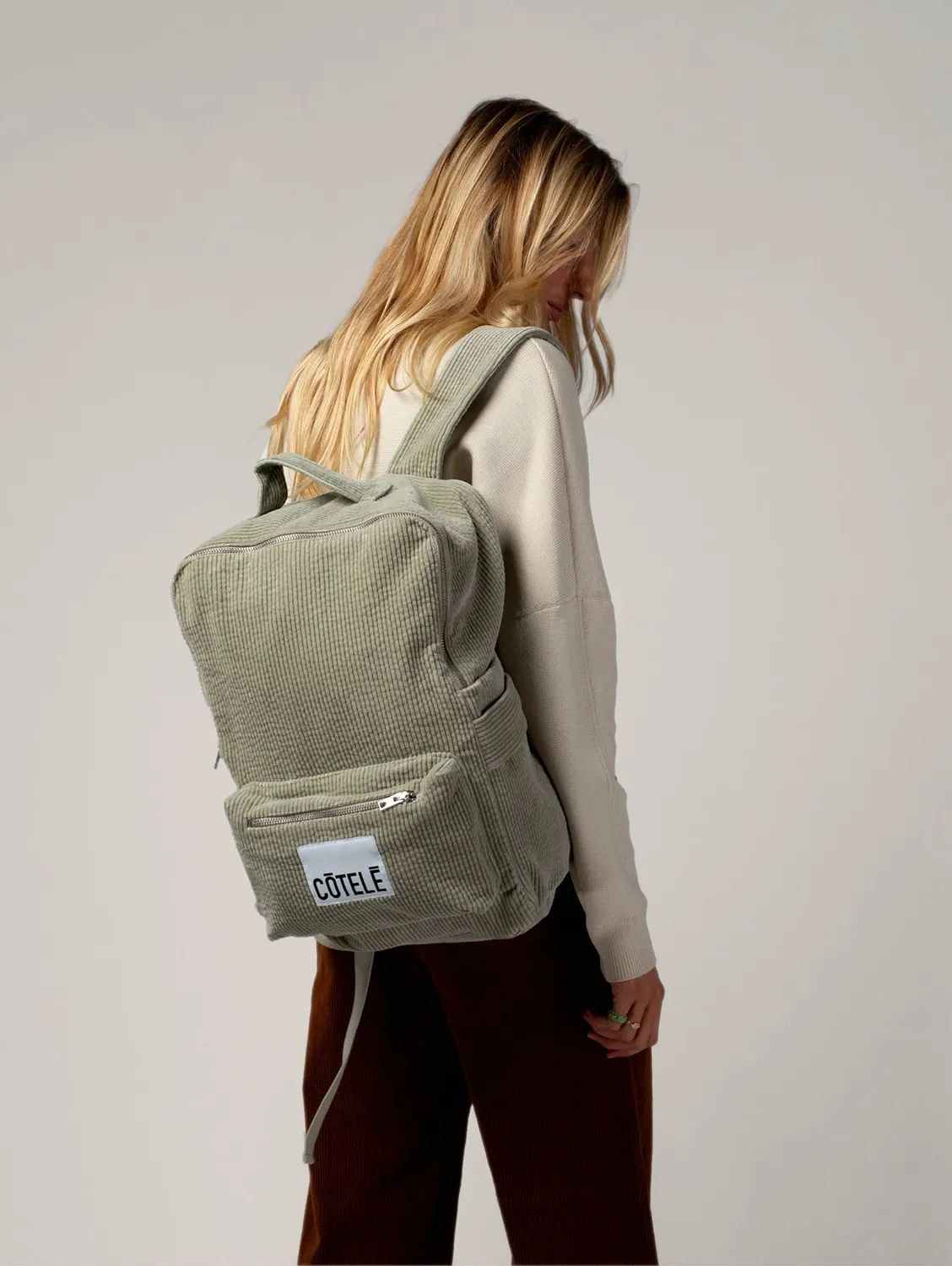 Cotelé Paris sac à dos sauge velours coton bio TU