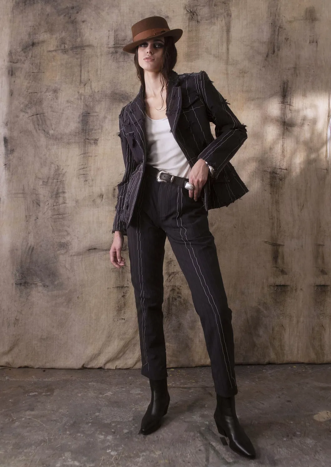 Paolo Leduc Unfinished Tailor veste tailleur déconstruite