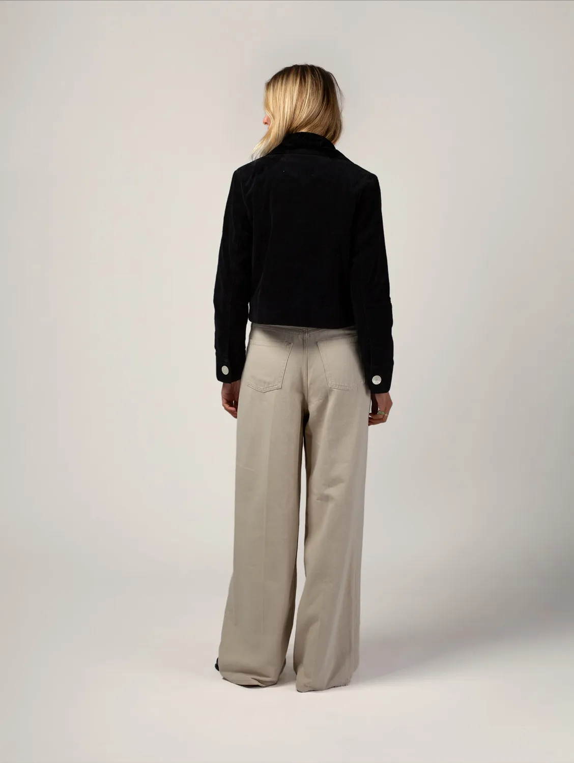 Cotelé Paris Daisy veste noire velours coton bio