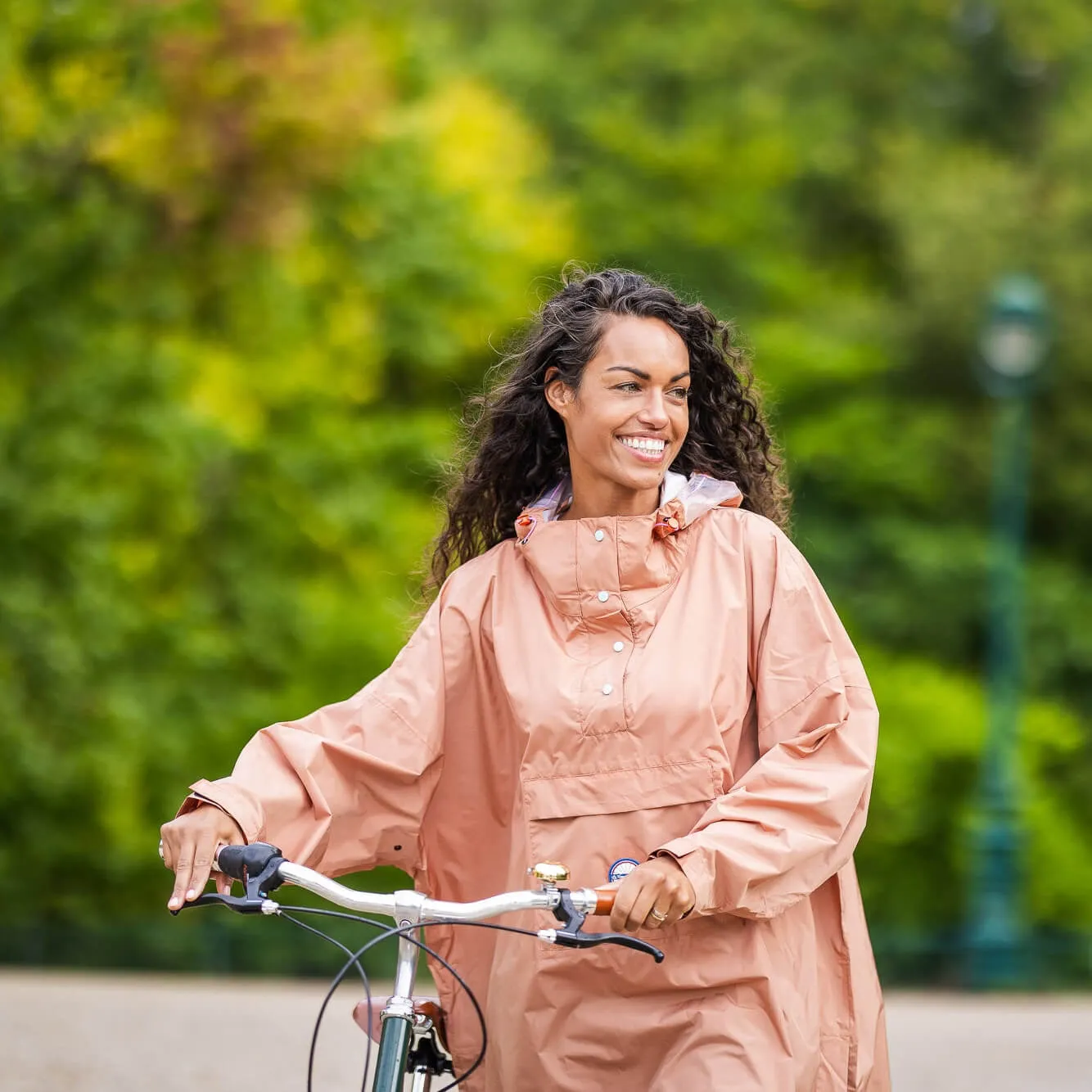 Le Temps des Grenouilles Dublin poncho vélo pluie recyclé