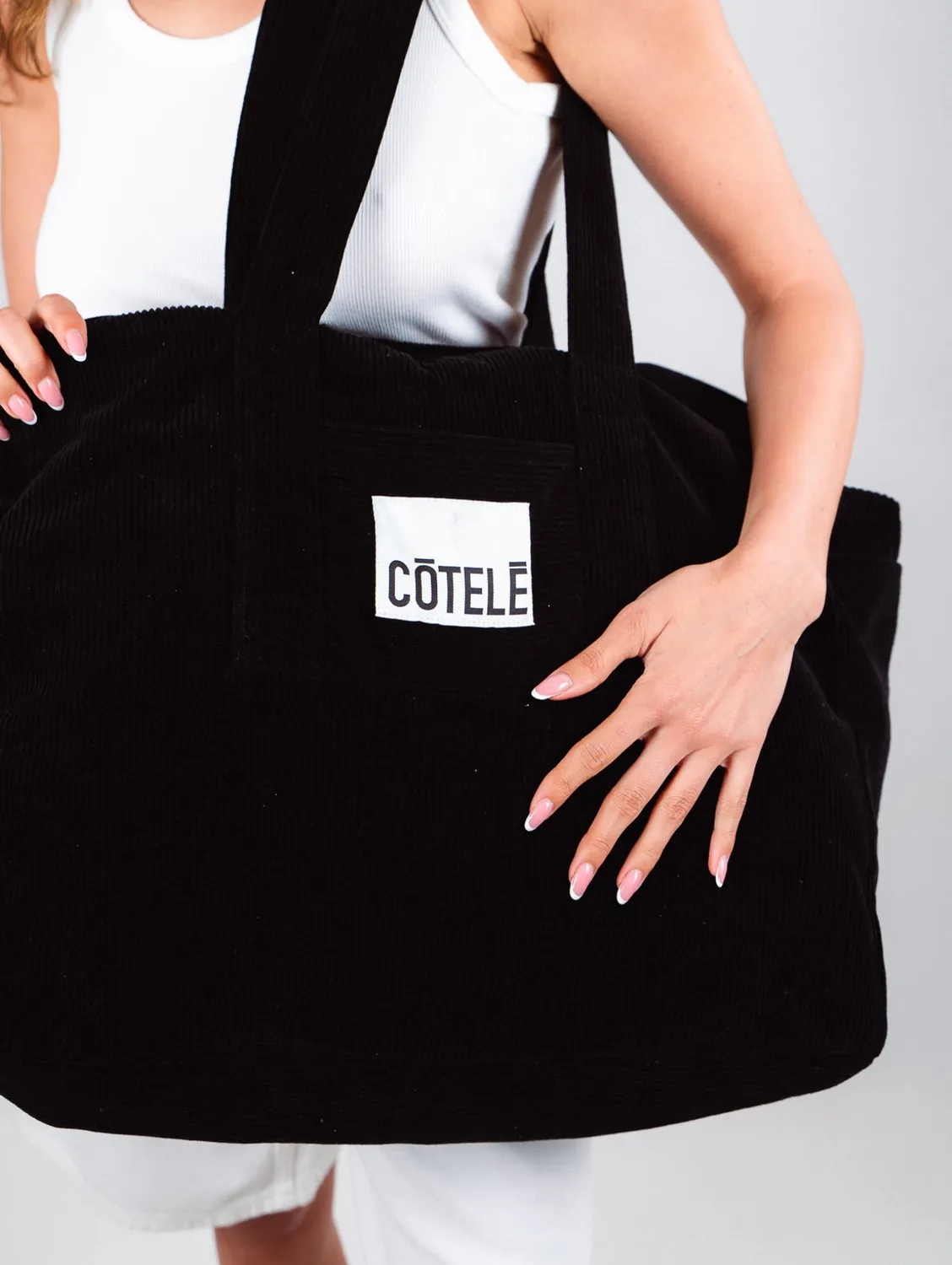 Cotelé Paris Bonny Noir sac week-end velours bio